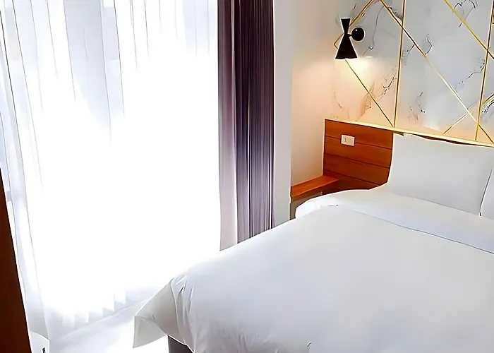 Pinnacle Dream 3* Bangkok