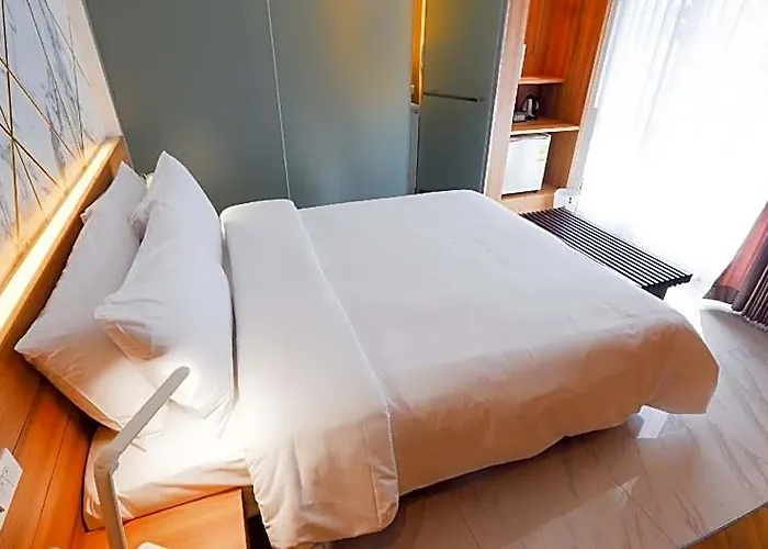 Hotel Pinnacle Dream